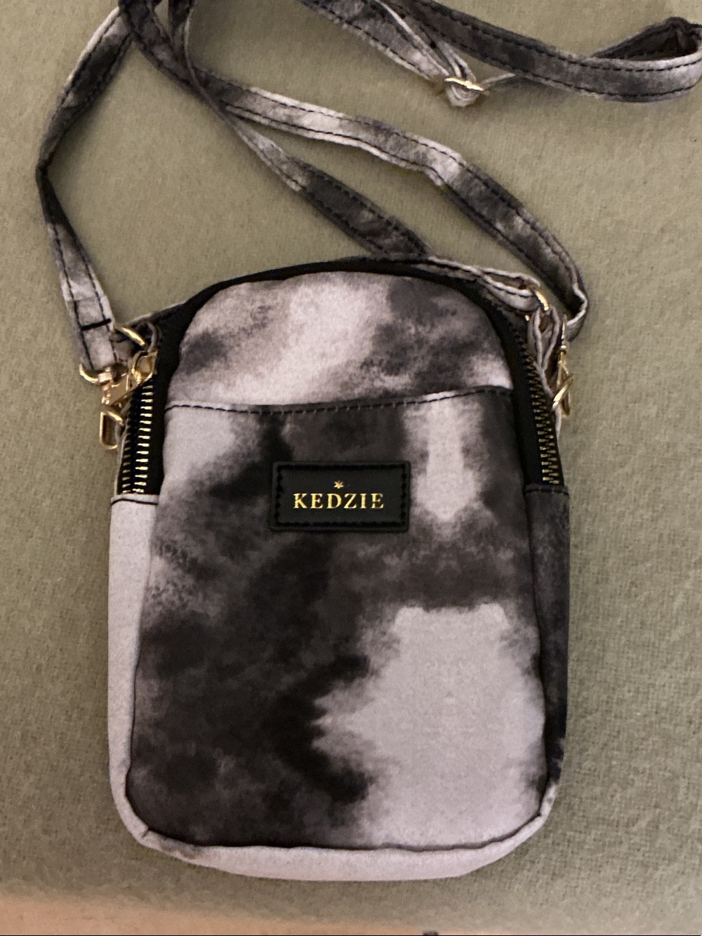 Kedzie Women's Gray Tie-Dye Shoulder Crossbody Bag